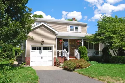 75 Legion Pl, Paramus, NJ 07652 photo 1