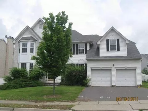 49 Lyle Pl, Edison, NJ 08820 photo 2