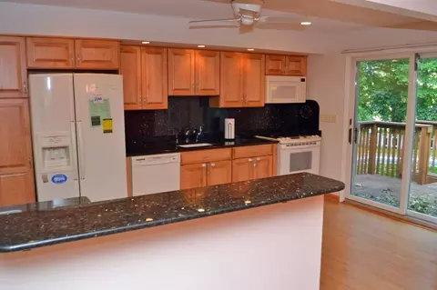354 Maplewood Dr, Paramus, NJ 07652 photo 5