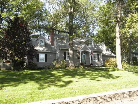 165 Beechwood Dr, Wayne, NJ 07470 photo 1