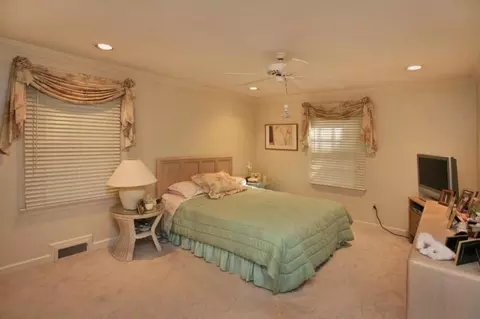 16 Brook Ct, Summit, NJ 07901 photo 3
