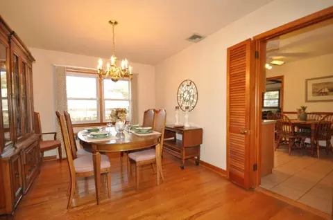 76 Terhune Rd, Clark, NJ 07066 photo 6