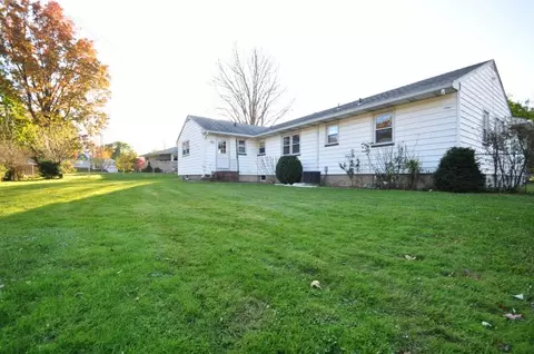 76 Terhune Rd, Clark, NJ 07066 photo 12