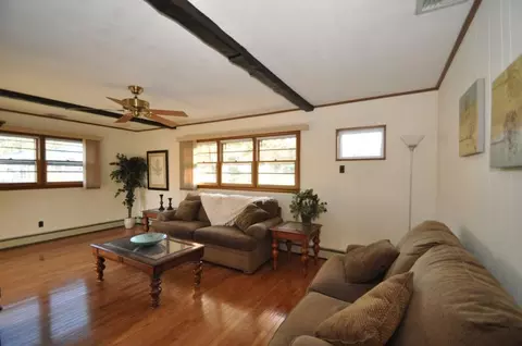 76 Terhune Rd, Clark, NJ 07066 photo 9