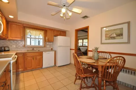 76 Terhune Rd, Clark, NJ 07066 photo 7