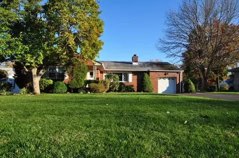 76 Terhune Rd, Clark, NJ 07066 photo 13