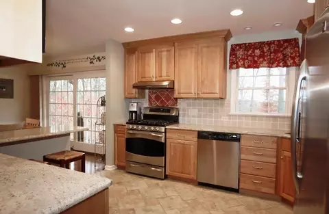 417 Timber Dr, Berkeley Heights, NJ 07922 photo 8