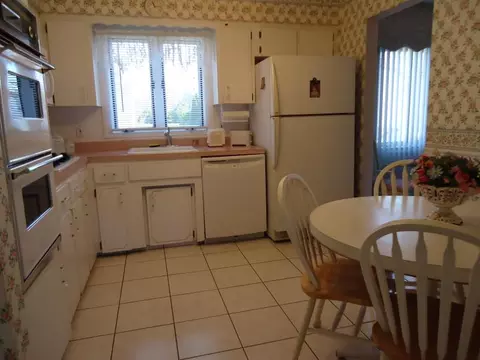 52 Lench Ave, Edison, NJ 08820 photo 5