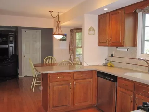 4 Vanderbilt Ct, Flemington, NJ 08822 photo 6