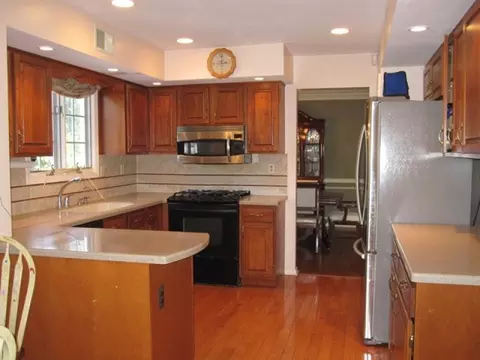 4 Vanderbilt Ct, Flemington, NJ 08822 photo 4