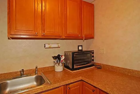 82 Highview Ter, Dover, NJ 07801 photo 16