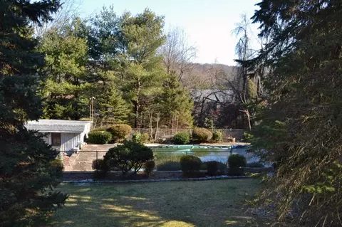 40 Hillcrest Dr, Upper Saddle River, NJ 07458 photo 10