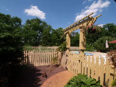 352 Old York Rd, Flemington, NJ 08822 photo 4