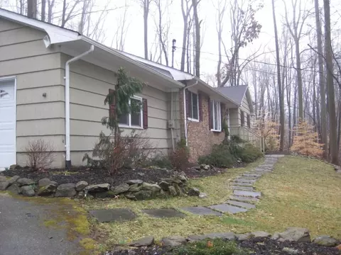 137 Black Brook Rd, Hampton, NJ 08827 photo 1