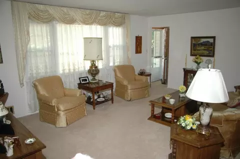 6 Glen Gary Rd, Middlesex, NJ 08846 photo 7