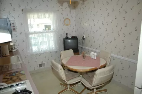 6 Glen Gary Rd, Middlesex, NJ 08846 photo 4