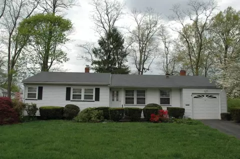 6 Glen Gary Rd, Middlesex, NJ 08846 photo 1