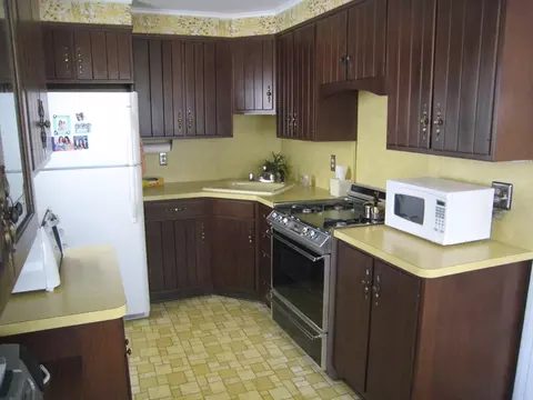 86 Chestnut Dr, Wayne, NJ 07470 photo 4