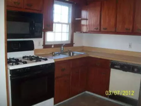 7 Mead Ave, Middlesex, NJ 08846 photo 9