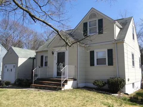 645 Townsend Pl, North Plainfield, NJ 07063 photo 1