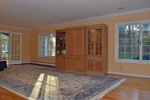 29 Mohegan Trl, Saddle River, NJ 07458 photo 4