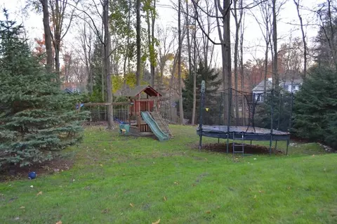 29 Mohegan Trl, Saddle River, NJ 07458 photo 14