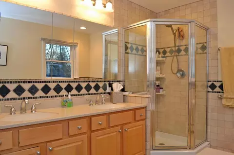 29 Mohegan Trl, Saddle River, NJ 07458 photo 11