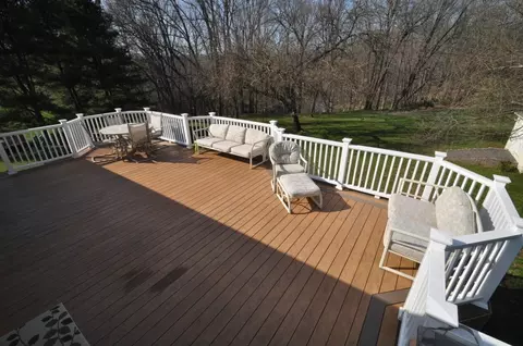 51 River Bend Rd, Clinton, NJ 08809 photo 2