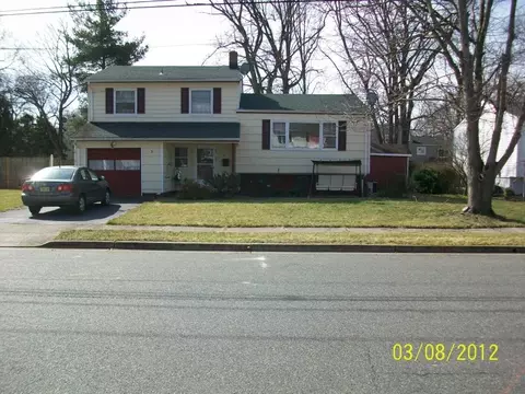 5 Barbara Pl, Edison, NJ 08817 photo 1