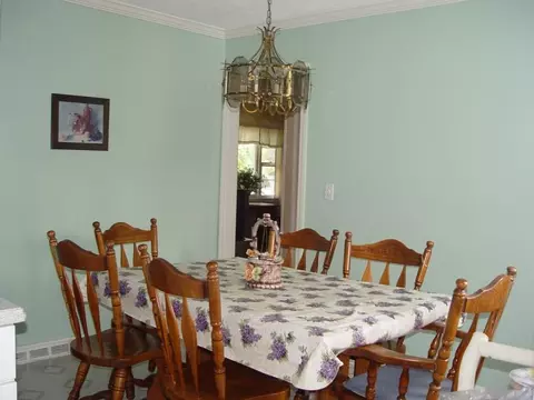 449 Riverside Dr, Wayne, NJ 07470 photo 4
