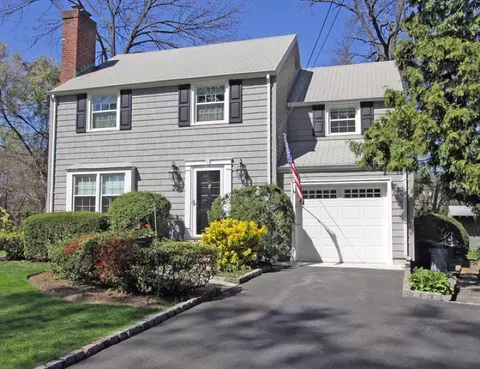 30 Springbrook Rd, Springfield, NJ 07081 photo 1