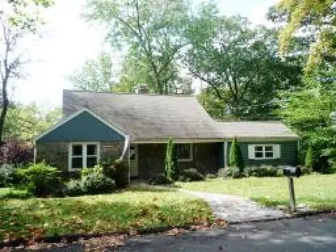 160 Mohawk Trl, Wayne, NJ 07470 photo 1