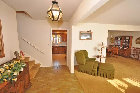 19 Tuxedo Dr, Wayne, NJ 07470 photo 2