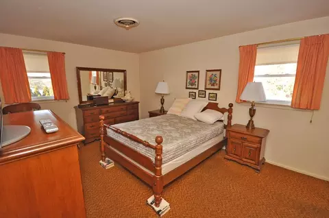 19 Tuxedo Dr, Wayne, NJ 07470 photo 6