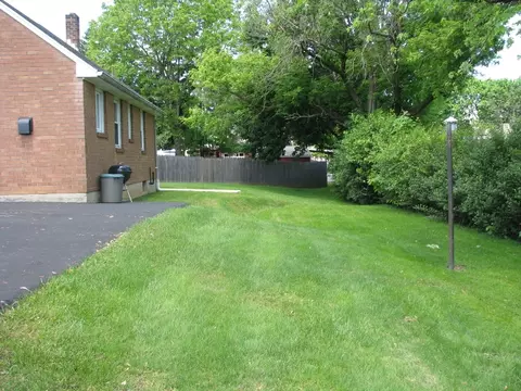 9 Lyons Ct, Phillipsburg, NJ 08865 photo 2