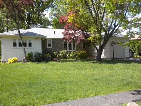 98 Fieldstone Dr, Springfield, NJ 07081 photo 1