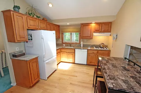 4 Andre Dr, Succasunna, NJ 07876 photo 2