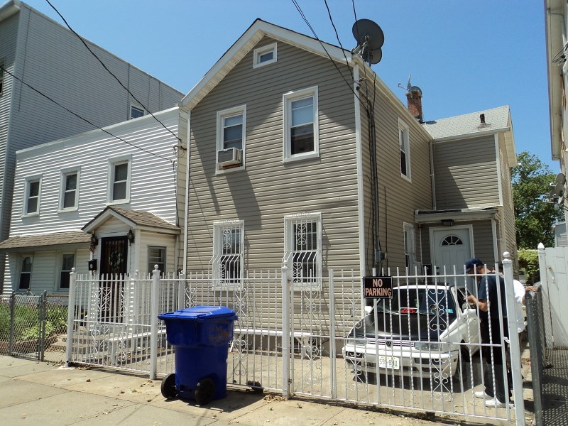 15 Foundry St, Newark, NJ 07105 photo 1
