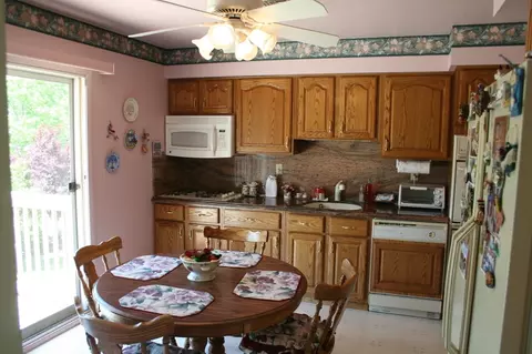 1 Oxford Ct, Paramus, NJ 07652 photo 4