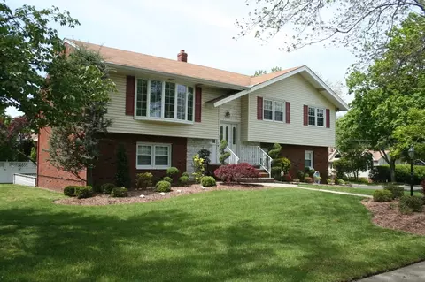 1 Oxford Ct, Paramus, NJ 07652 photo 1