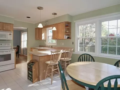 165 Maple Ave, Berkeley Heights, NJ 07922 photo 7