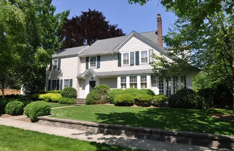 112 Maple St, Summit, NJ 07901 photo 1