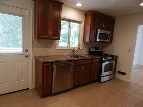 29 Laurel Dr, Springfield, NJ 07081 photo 3