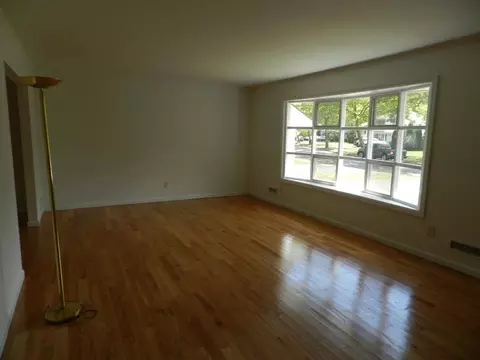 29 Laurel Dr, Springfield, NJ 07081 photo 4