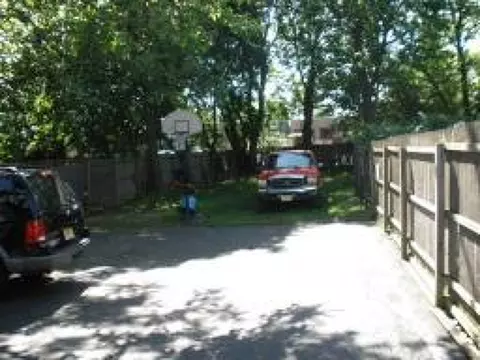 610 E 3rd St, Plainfield, NJ 07060 photo 3