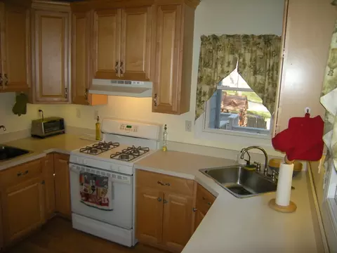 17 Forest Ct, Passaic, NJ 07055 photo 4