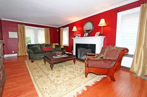 23 S Mountain Rd, Millburn, NJ 07041 photo 3