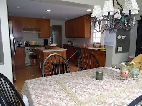 11 Chestnut Dr, Wayne, NJ 07470 photo 3