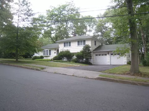 64 Seneca Trl, Wayne, NJ 07470 photo 1