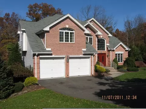 15 Fox Hill Dr, Wayne, NJ 07470 photo 2